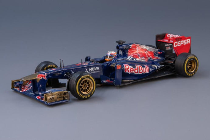 Scuderia Toro Rosso STR8 18号車 2013 Jean-Eric Vergne/ Spark 1/43 ミニカー
