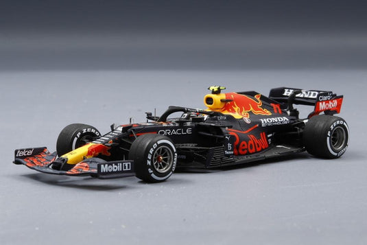 Red Bull Racing Honda RB16B 11号車 メキシコGP 3位 Sergio Perez 3位ボード付/ Spark 1/43 ミニカー