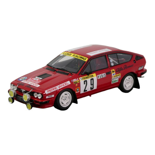 Alfa Romeoアルファロメオ Alfetta GTV6 1983 レッド