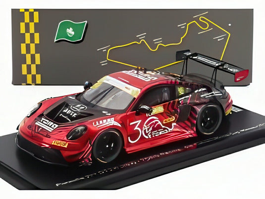 ポルシェ - 911 992 GT3 R チームトロレーシング N99 FIA GTワールドカップマカウ2023 6位 ローレンス・バントール - レッドメタリック  / Spark 1/43 500台限定ミニカー