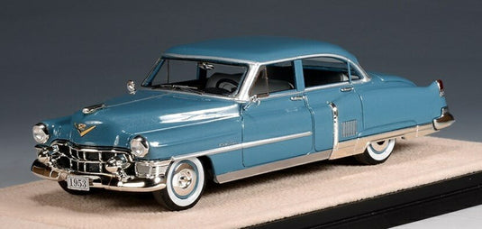 【予約】2026年発売予定CADILLAC Fleetwood Sixty Special 1953 ライトブルーメタリック / STAMP-MODELS 1/43 ミニカー