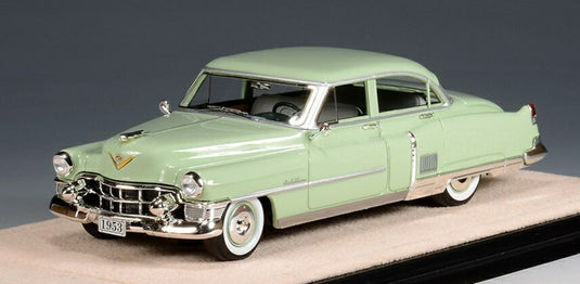 【予約】2026年発売予定 Cadillacキャデラック Fleetwoodフリートウッド Sixty Specialシックスティスペシャル 1953 グロスグリーン / STAMP-MODELS 1/43 ミニカー