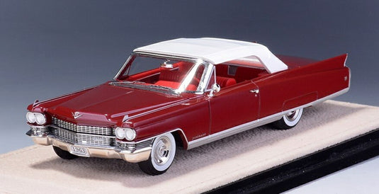 【予約】2026年発売予定CADILLAC Eldorado Biarritz カブリオレ クローズド 1963 レッドホワイト / STAMP-MODELS 1/43 ミニカー