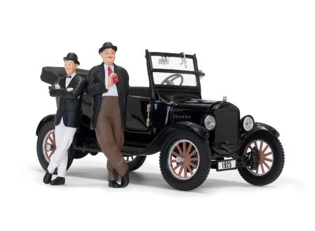 1925 Ford ローレル＆ハーディ モデルT ブラック レジンフィギュア2体付き/SunStar 1/24ミニカー