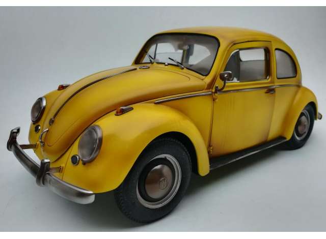 1961 Volkswagen Beetle Saloon, yellow with rust (old effect)/SunStar 1/12ミニカー