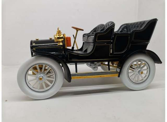 1904 Buick モデルB ブラック/SunStar 1/18ミニカー 1999台限定