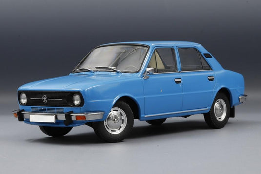 Skoda 105L 1976 ブルー/ TRIPLE9 1/18 ミニカー