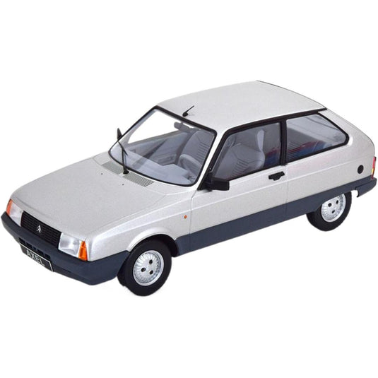 Citroenシトロエン Axelアクセル 12 TRS 1990 シルバー / TRIPLE9 1/18 ミニカー