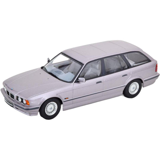 BMWビーエムダブリュー 5er Serieシリーズ E34 Touringツーリング 1996 シルバーグレーメタリック / TRIPLE9 1/18 ミニカー