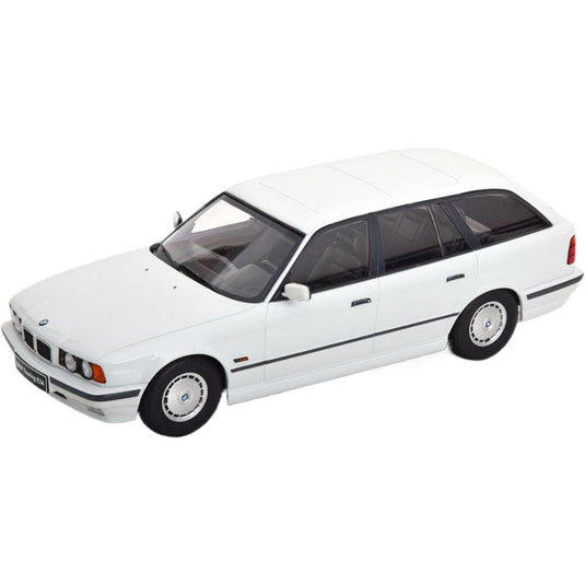 BMW 5er Serie E34 Touringツーリング 1996 ホワイト / TRIPLE9 1/18 ミニカー