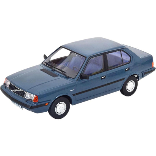 Volvoボルボ 360 1987 ブルーグレー blue grey / TRIPLE9 1/18 ミニカー