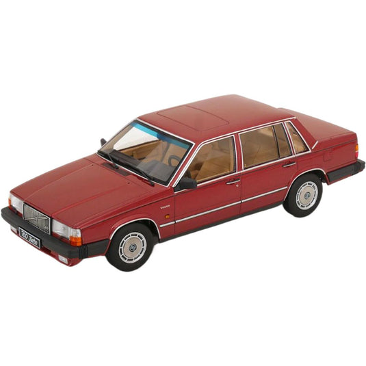 Volvoボルボ 760 1985 レッドメタリック / TRIPLE9 1/18 ミニカー