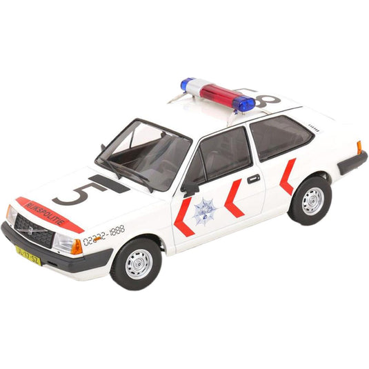Volvoボルボ 343 GLS 1982 Rijkspolitieオランダ国家警察 / TRIPLE9 1/18 ミニカー