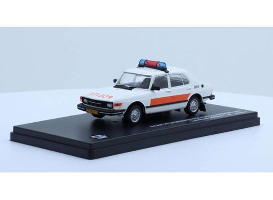 1983 Saab 99 ヘメーンテポリティ キューレンボルク ホワイトレッド/TRIPLE9 1/43ミニカー 504台限定