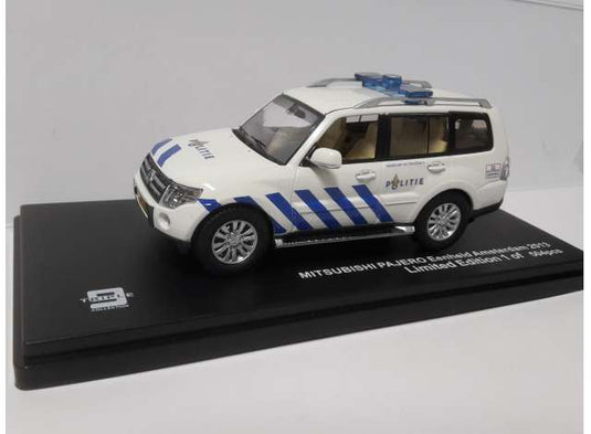 2013 Mitsubishi パジェロ アムステルダム警察 ホワイトブルー/TRIPLE9 1/43ミニカー 504台限定