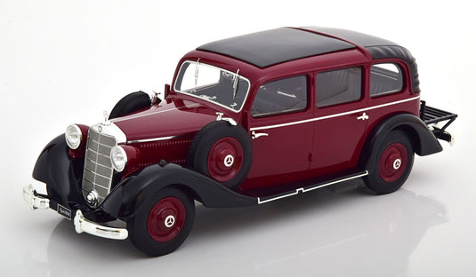 Mercedesメルセデス 260D Pullmanプルマン クローズド 1936 ダークレッドブラック / TRIPLE9 1/18 ミニカー