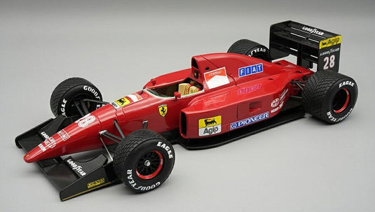 【予約】2026年発売予定Ferrariフェラーリ F1 F92A チーム スクーデリア フェラーリ SPA N 28 スペインGP レインタイヤ 1992 イヴァン カペリ レッド ブ / TECNOMODEL 1/18 ミニカー