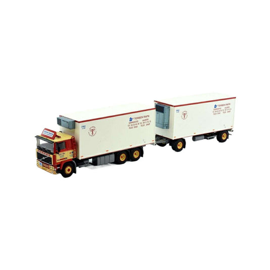 Tekno Torben Rafn Volvo F12 Con Rimorchio Per Auto – Modellino In Scala 81274 Da Collezione