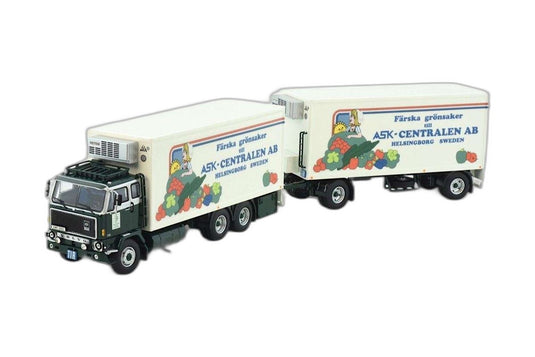 Borje Jonsson Volvo F89 6x2 カーテン/ Tekno 1/50  建設機械模型 ミニカー