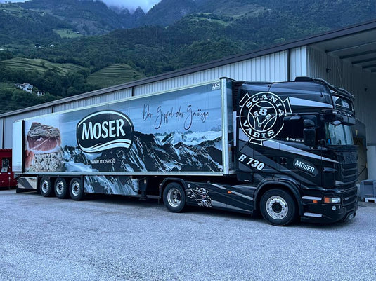 【予約】2026年発売予定 Moser スカニア R Topline 4x2 3軸 冷凍トレーラー ブラック / Tekno 1/50 ミニカー トラック模型