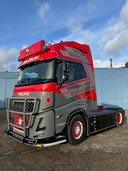 【予約】2026年発売予定 SL Logistics ボルボ トラクタ レッド/グレー / Tekno 1/50 ミニカー トラック模型