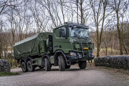 【予約】2027年発売予定 Scania Gryphus 8x8 スカニア 8x8 軍用トラック グリーン / Tekno 1/50 ミニカー トラック模型