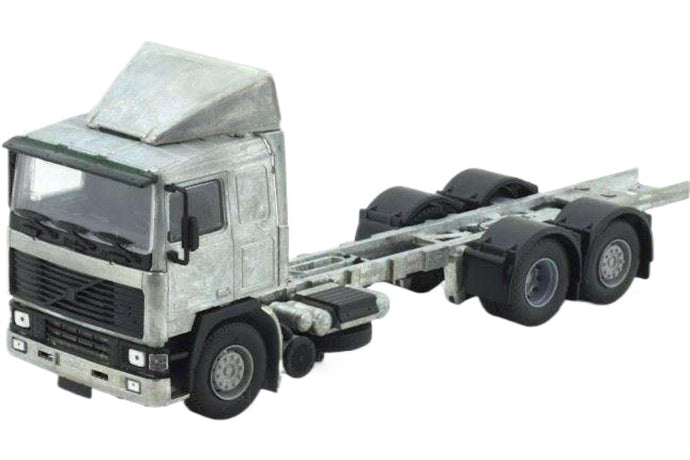 キット Volvo F 第3世代 Medium Cab 6x2 トラクタ / Tekno 1/50 建設機械模型 工事車両