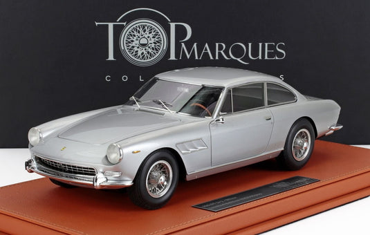FERRARI 330 GT 2+2 1965 シルバー/ TOPMARQUES COLLECTION 1/18