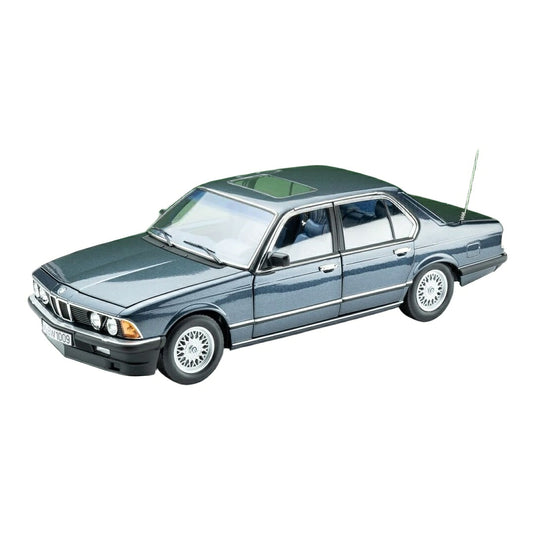 【予約】2027年発売予定 BMW 7シリーズ 745i E23 1984 アークティックブルーメタリック 800台限定 / TOURING MODELCARS 1/18 ミニカー