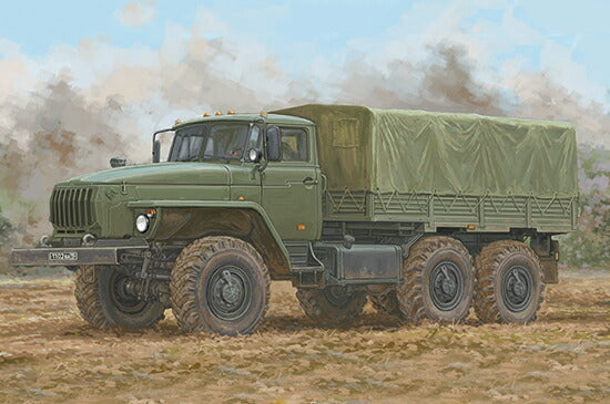 ロシア URAL-4320/ Trumpeter 1/35 模型 プラモデルキット