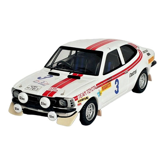 Toyotaトヨタ カローラレビン