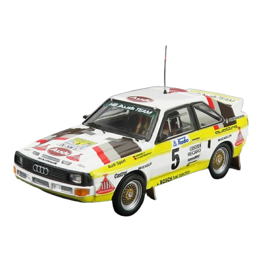 Audiアウディ Quattro Sport