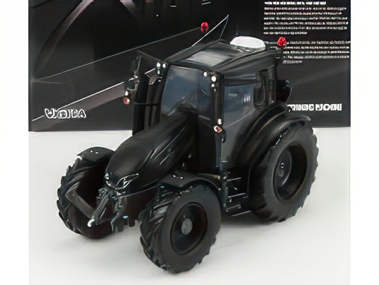 VALTRA   G135 TRACTOR UNLIMITED 2017   BLACK GREY トラクタ / Univrsal Hobbies 1/32 建設機械模型 工事車両