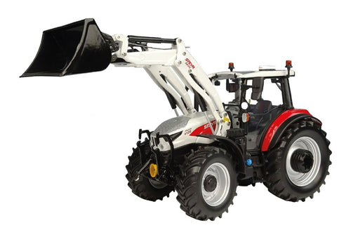 【予約】2026年発売予定STEYR 4120 トラクター プラス フロントローダー付き 2021 レッド/ホワイト / Univrsal Hobbies 1/32 農機　模型