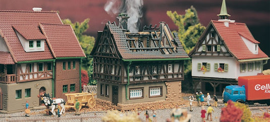Zゲージ 鉄道模型 Vollmer/フォルマー 燃える家 Burning house