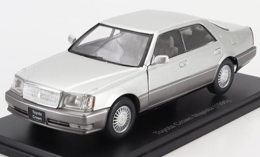 TOYOTAトヨタ クラウン マジェスタ 1995 シルバー HACHETTE-JAPANESE-CAR-COLLECTION / EDICOLA 1/24 ミニカー