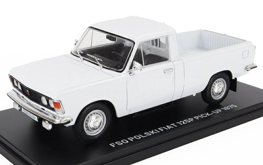 POLSKI FIATポルスキフィアット 125P ピックアップ 1975 ブリスターボックス ホワイト HACHETTE-EAST-EUROPE-LEGENDARY-CARS-COLLECTION / EDICOLA 1/24 ミニカー