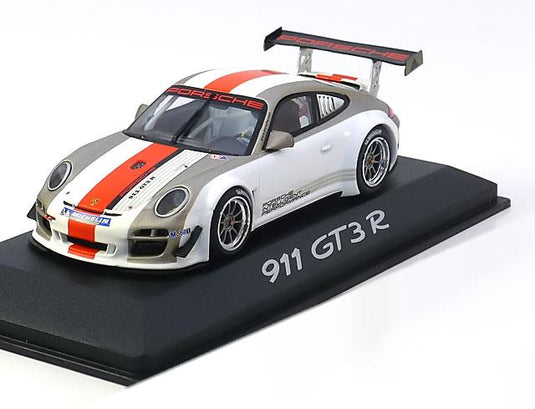 ポルシェ911 997II GT3 R 2011 / MINICHAMPS 1/43 ミニカー