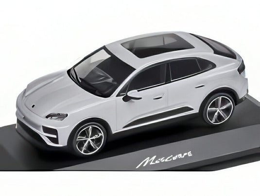 【予約】2025年発売予定ポルシェ - マカンターボ（H2）2024 - アイスグレー  / Spark 1/43  ポルシェ特注ミニカー