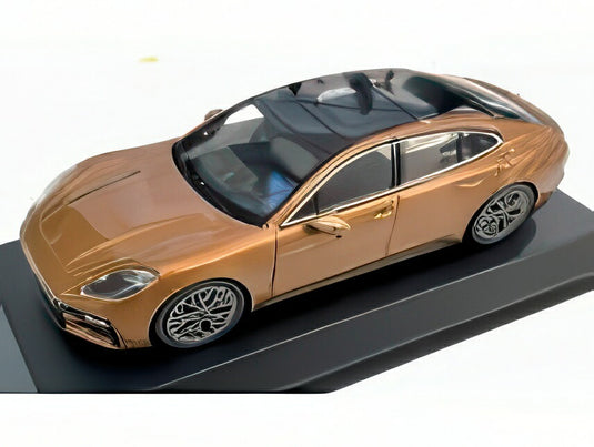 【予約】2025年発売予定ポルシェ - パナメーラE-ハイブリッド（G3）2024 - マデイラゴールド  / Spark 1/43 2000台限定 ポルシェ特注ミニカー