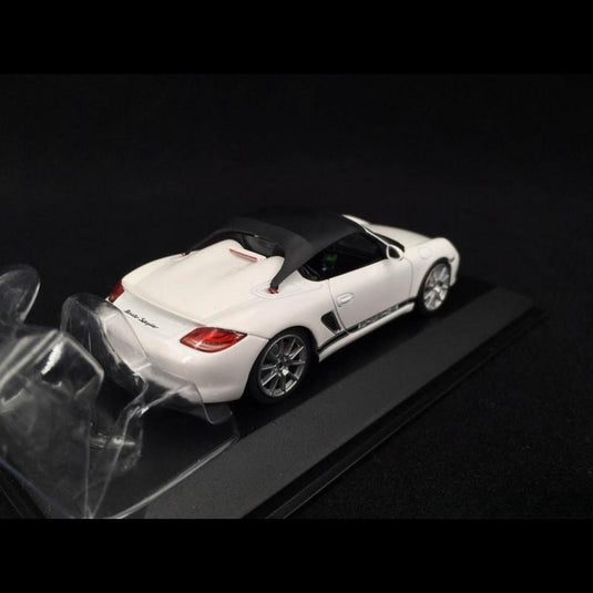 Porsche ボクスター スパイダー 2010年モデル ホワイト/Minichamps 1/43ミニカー ポルシェ特注
