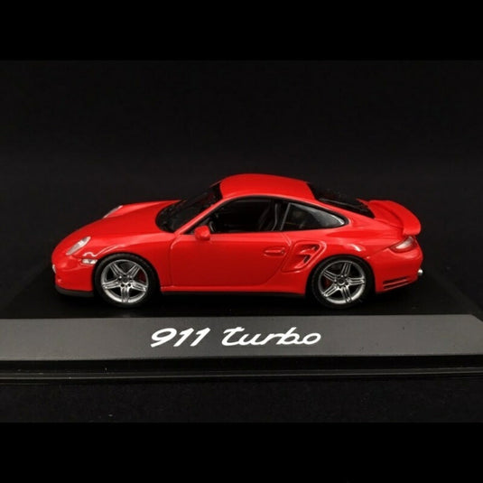 Porsche 911 Type 997 Turbo Mk 1 2007 ガーズレッド/ MINICHAMPS 1/43 ポルシェディーラーモデルミニカー