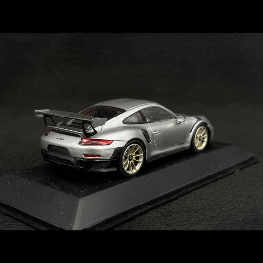 Porsche 911 GT2 RS 991型 シルバー/ブラック/Spark 1/43ミニカー ポルシェ特注