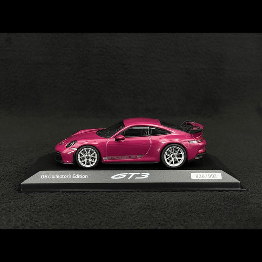Porsche 911 GT3 992型 右ハンドル 2021年 英国コレクターズエディション ルビーレッド/Minichamps 1/43ミニカー ポルシェ特注