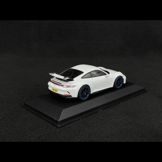 Porsche 911 GT3 992型 右ハンドル 2021年 英国コレクターズエディション カレラホワイト/Minichamps 1/43ミニカー ポルシェ特注