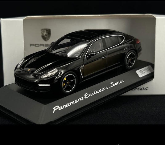 Porscheポルシェディーラーモデル Panamera Exclusive black / brown 1/43 Spark