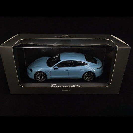 Porsche タイカン 4S 2019年モデル フローズンブルーメタリック/Minichamps 1/43ミニカー ポルシェ特注