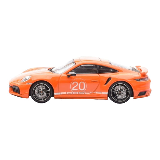 Porscheポルシェ 911 992 Turbo S ガルフオレンジ