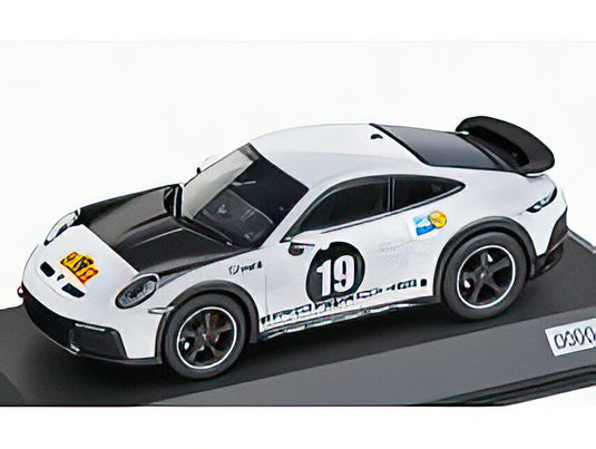 【予約】12月以降発売予定PORSCHE 911 992 N 19 RALLY DAKAR (LIVERY 1971) COUPE 2023 WHITE BLACK/Spark 1/43ミニカー 2023台限定