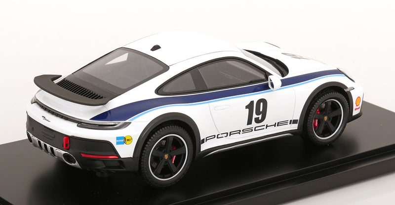 ギャラリービューアに画像をロードする, Porsche 911 (992) Dakar ラリーデザイン 1974 ケース付 Porsche特注モデル 限定911個/ Spark 1/18 ミニカー
